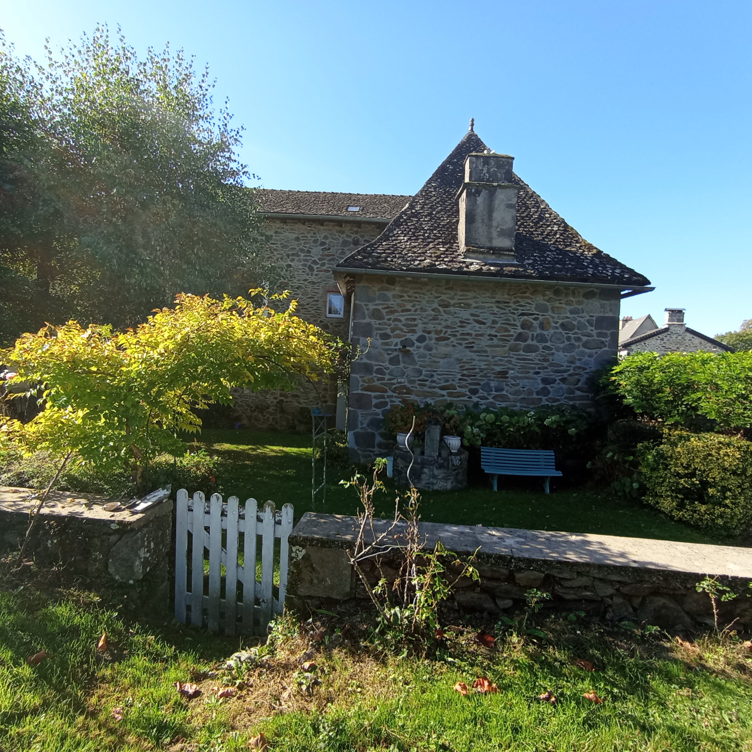 FREIX-ANGLARDS 15 - Charmante Maison à la Campagne à 25 Minutes d'Aurillac